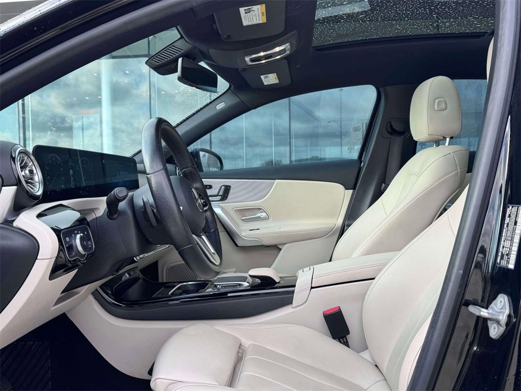 Used 2021 Mercedes-Benz A 220 image 7