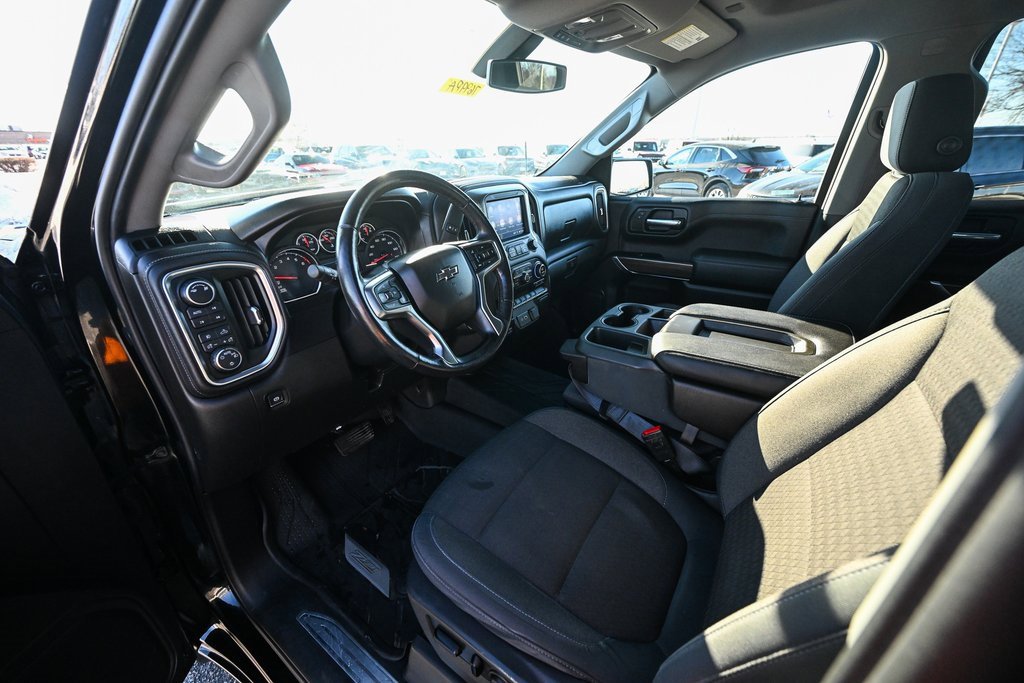 Used 2019 Chevrolet Silverado 1500 RST image 18