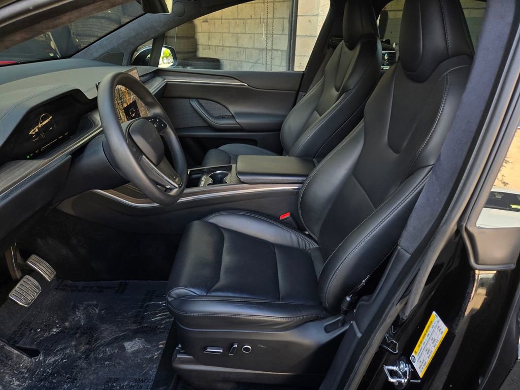 Used 2023 Tesla Model X image 18