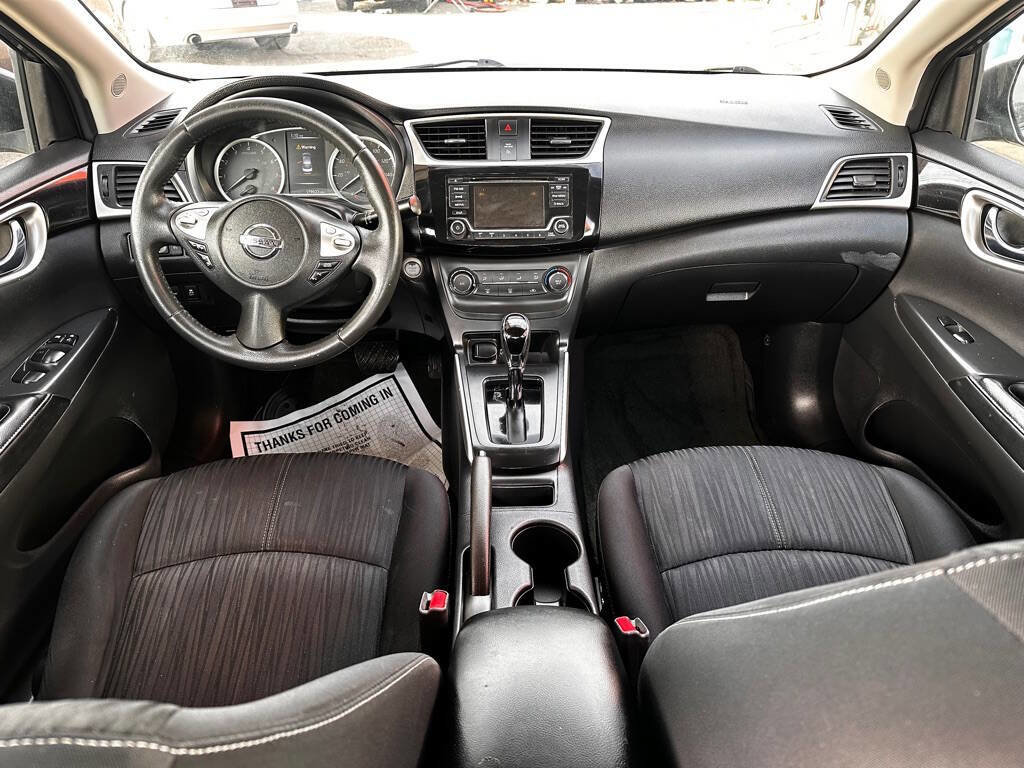 Used 2017 Nissan Sentra SV image 9