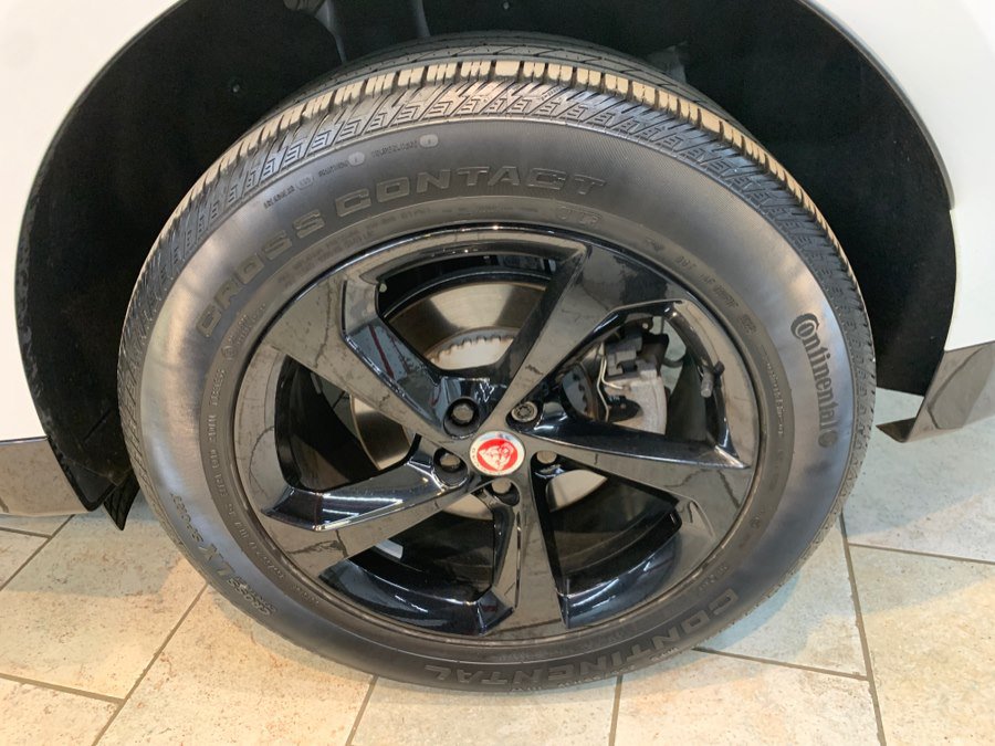 Used 2023 Jaguar F-PACE S AWD/4WD image 13