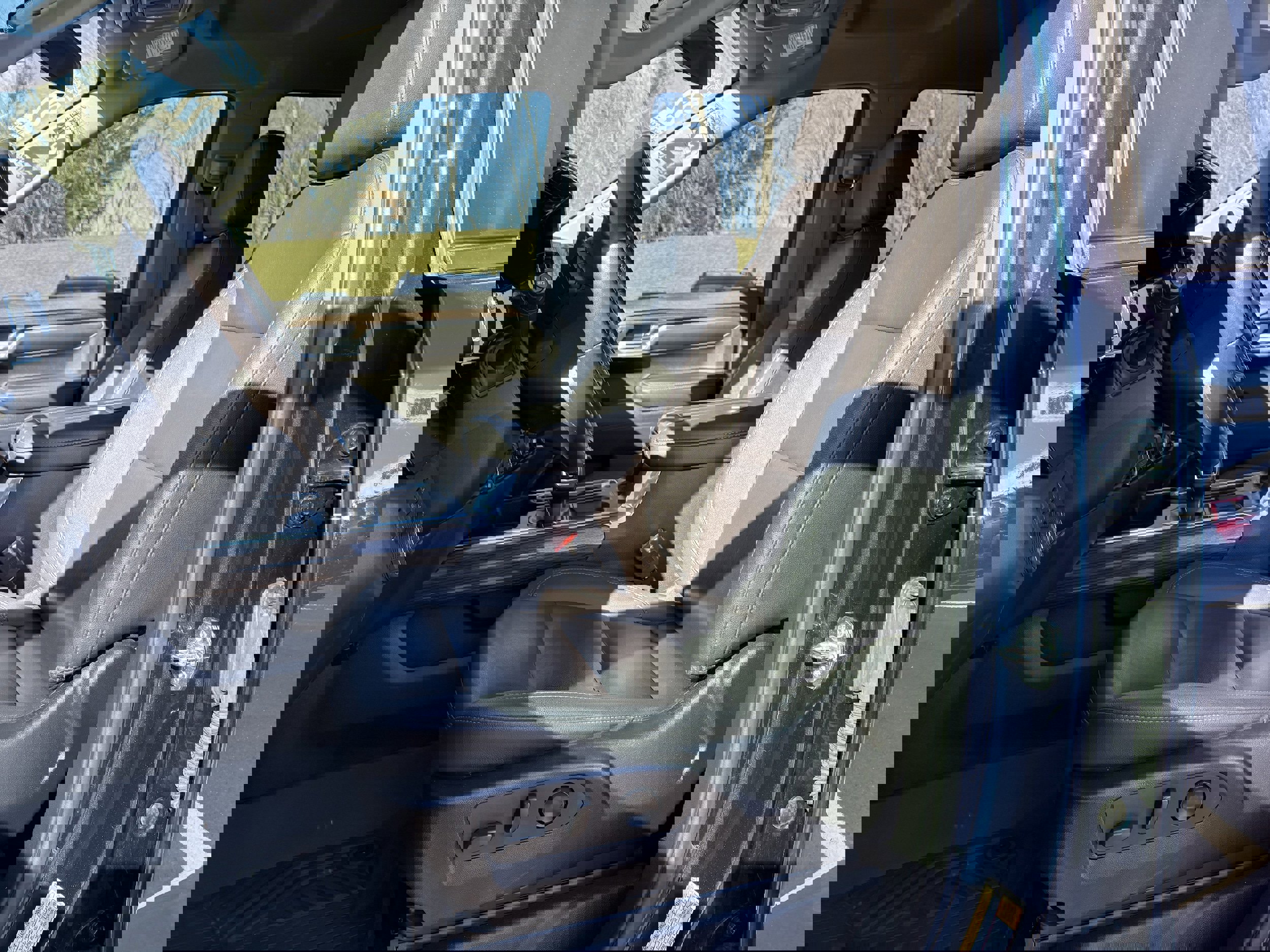 Used 2022 Chevrolet Silverado 1500 LT Trail Boss w/ Convenience Package II image 26