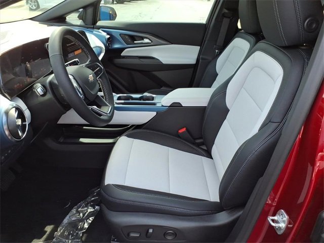 New 2025 Chevrolet Equinox EV LT image 6