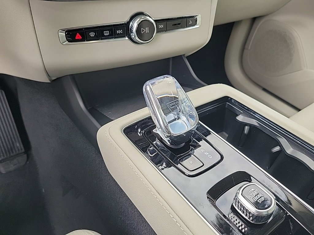 New 2026 Volvo XC90 T8 Ultra w/ Protection Package Premier image 10