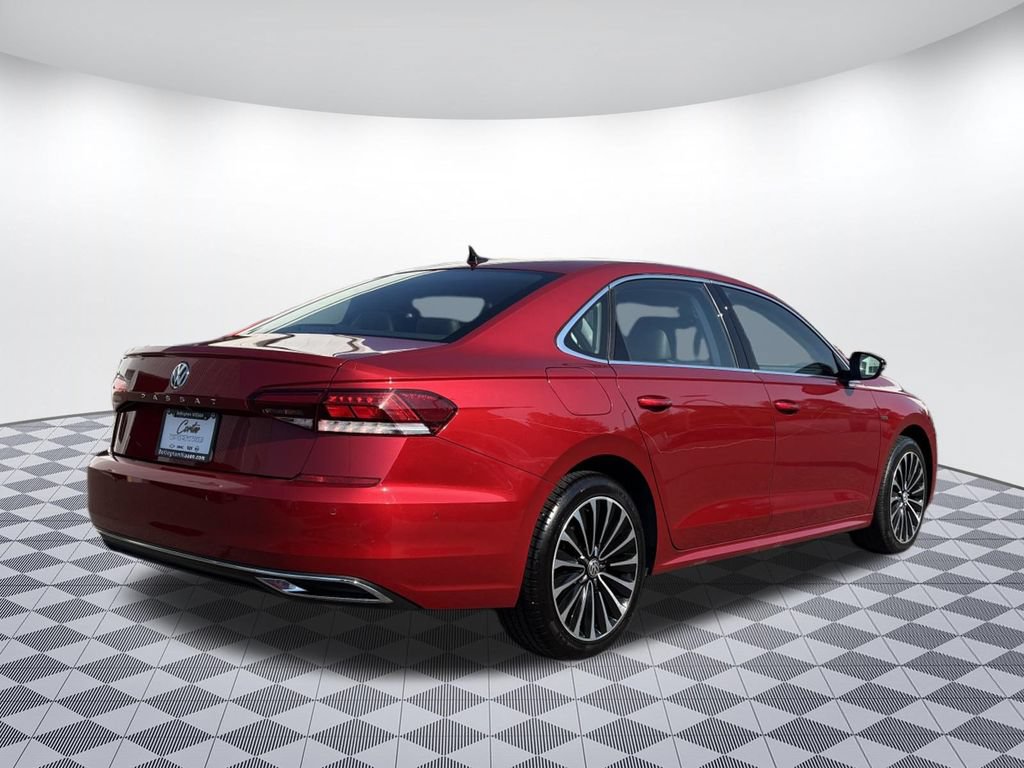 Used 2022 Volkswagen Passat 2.0T FWD image 6