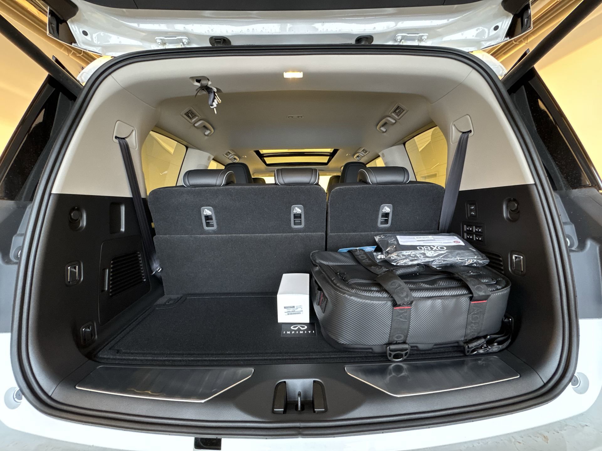 New 2026 INFINITI QX80 Luxe w/ Cargo Package AWD/4WD image 25