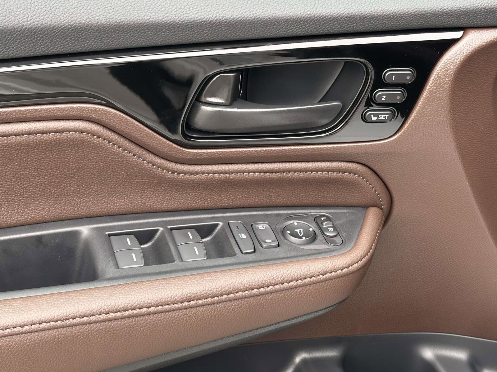 New 2026 Honda Odyssey Touring image 25