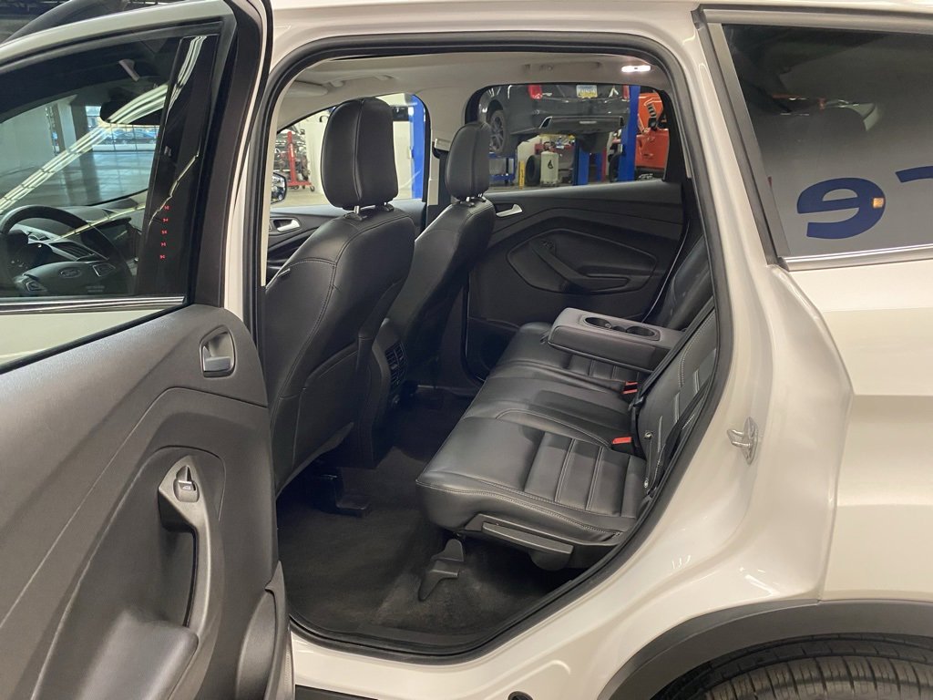 Used 2019 Ford Escape SEL image 16