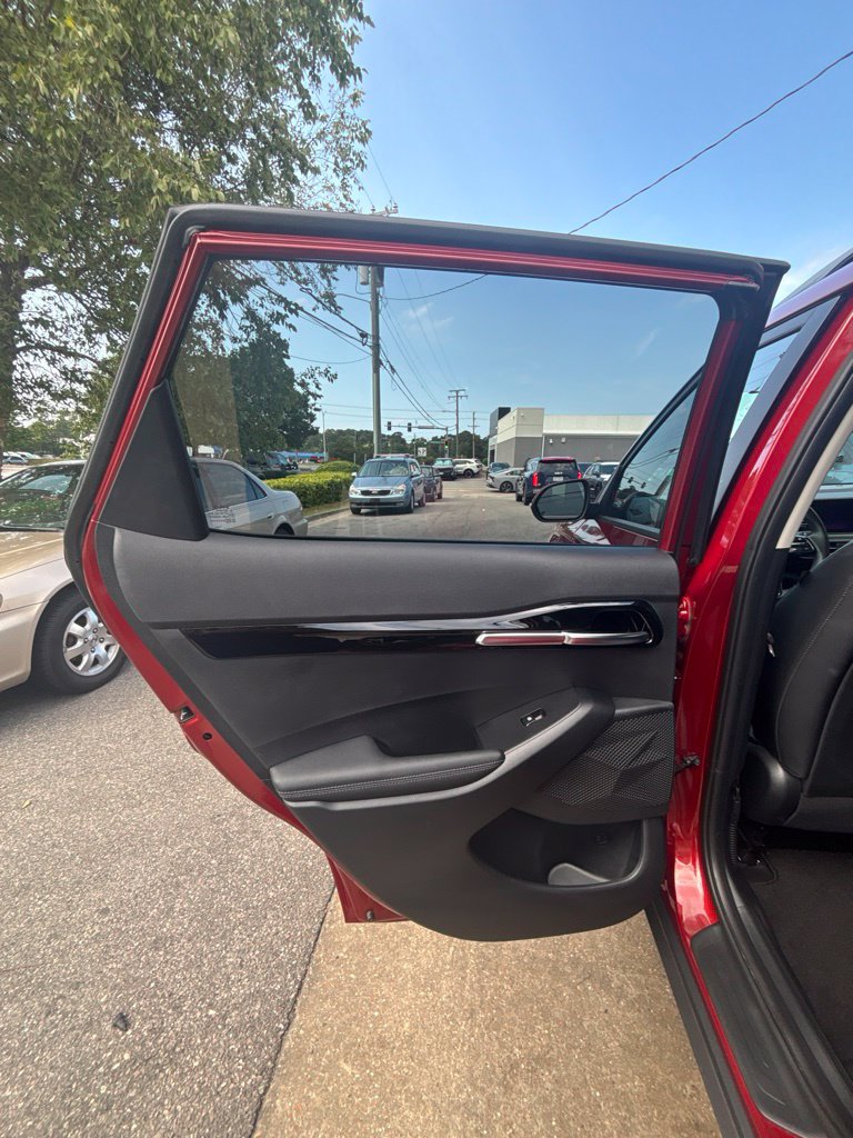 Certified 2025 Kia Seltos S AWD/4WD image 17
