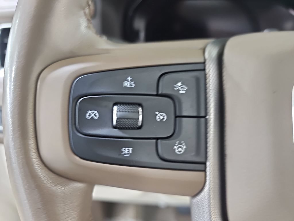Used 2023 GMC Yukon XL Denali w/ Denali Reserve Package AWD/4WD image 25