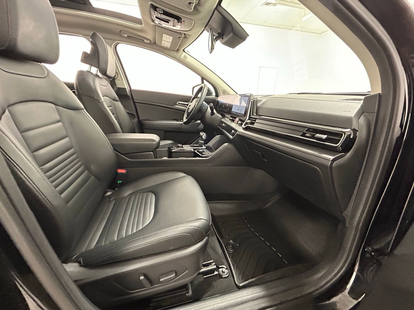 Used 2023 Kia Sportage SX FWD image 42