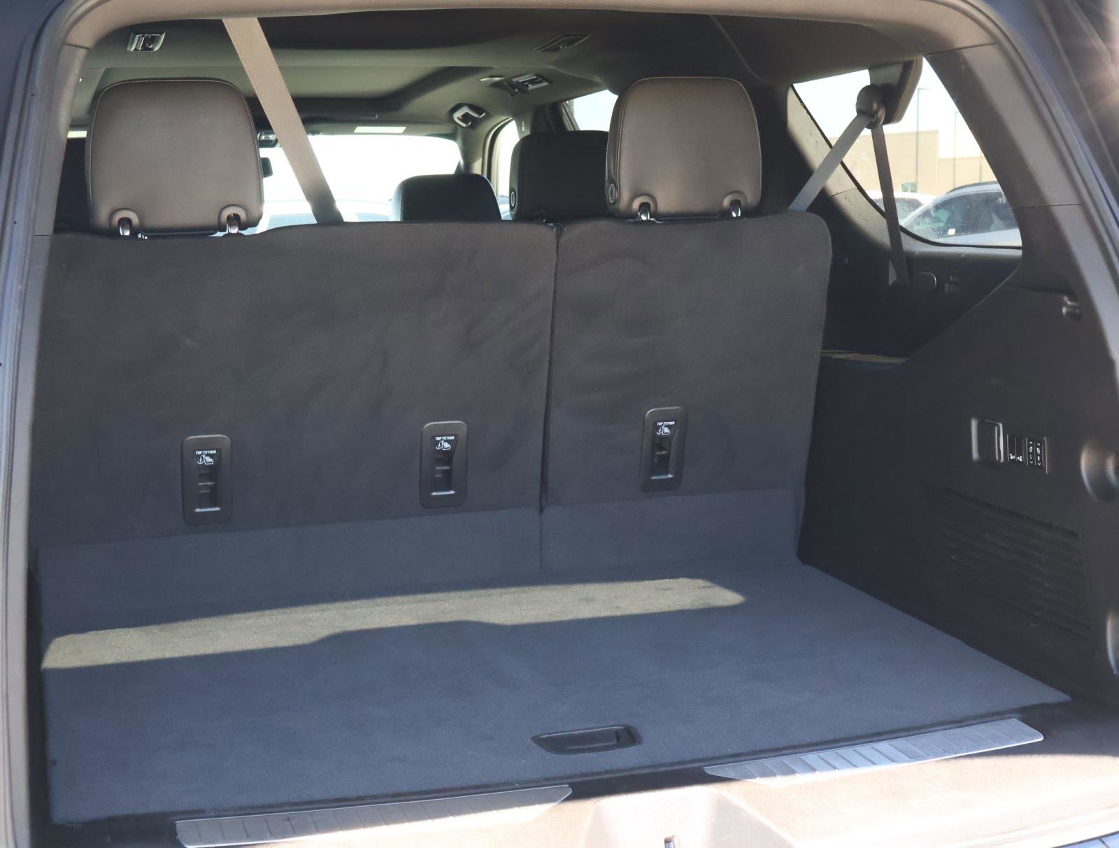 Used 2023 Chevrolet Suburban RST w/ Luxury Package image 25