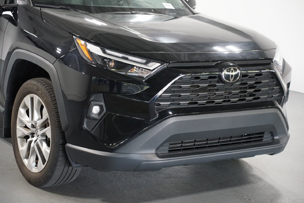 Certified 2025 Toyota RAV4 XLE Premium FWD image 4