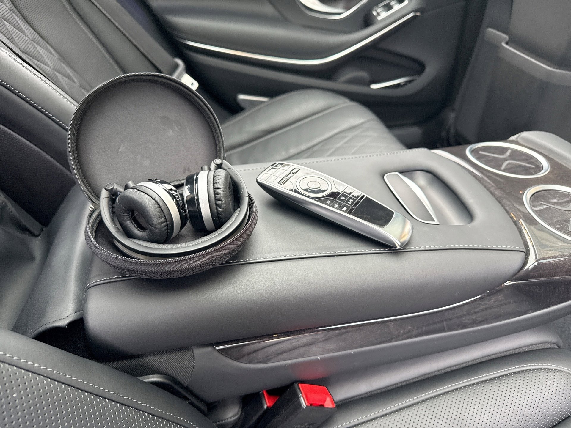 Used 2019 Mercedes-Benz S 560 4MATIC Sedan image 33