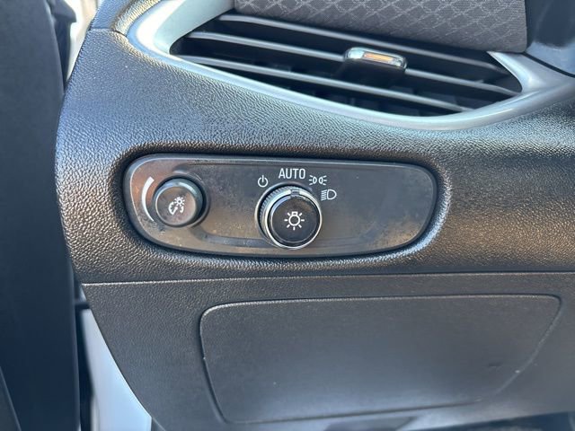 Used 2023 Chevrolet Malibu LT image 14