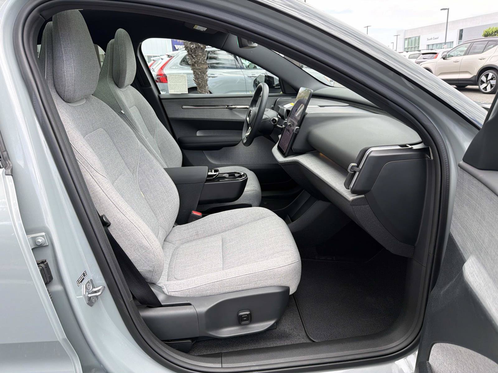 Used 2026 Volvo EX30 Ultra w/ Climate Package AWD/4WD image 25