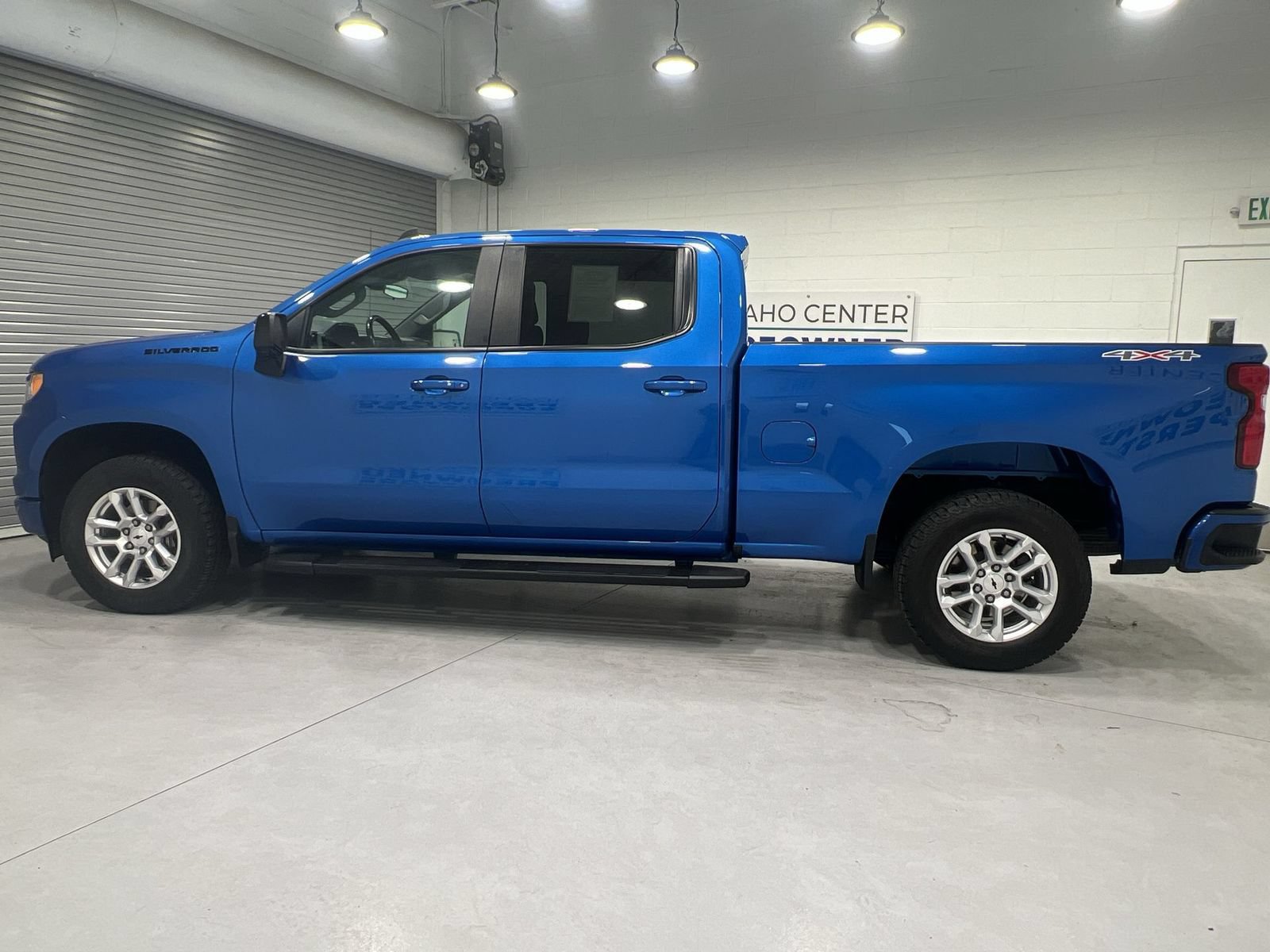 Used 2023 Chevrolet Silverado 1500 RST w/ Convenience Package II AWD/4WD image 5