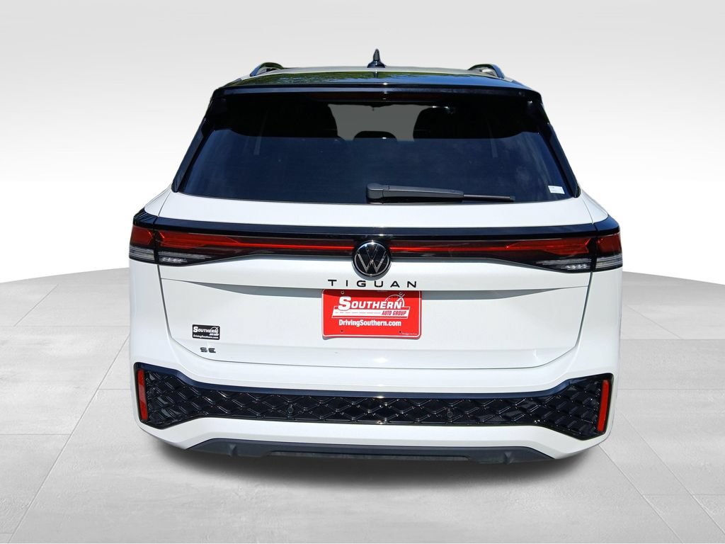 Used 2026 Volkswagen Tiguan SE R-Line FWD image 4