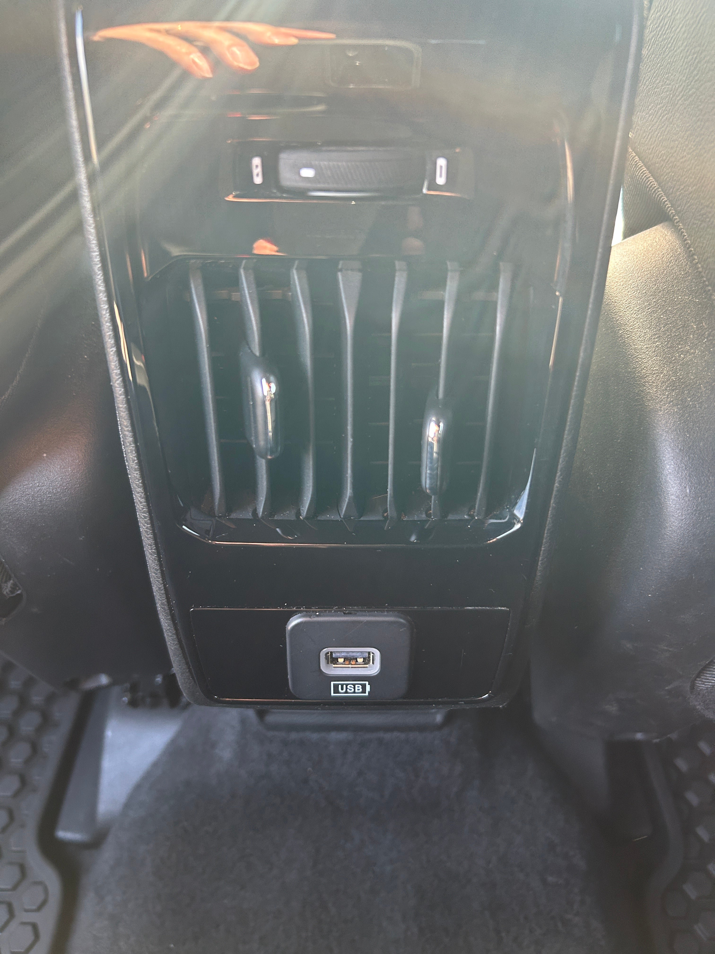 Used 2025 Jeep Compass Trailhawk AWD/4WD image 26