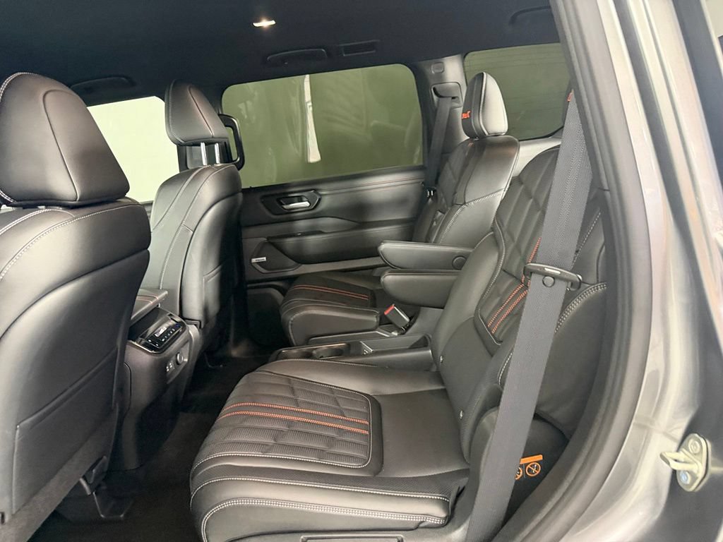 Used 2026 Nissan Armada PRO-4X w/ Captain's Chari Seat Package AWD/4WD image 19