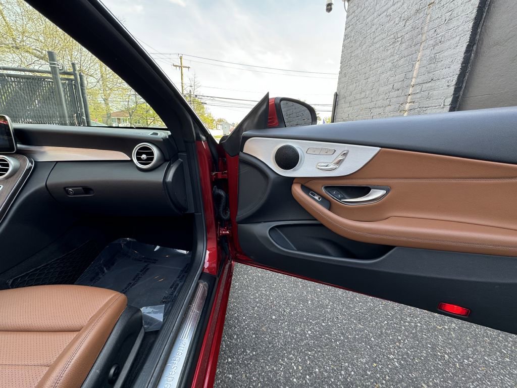 Used 2019 Mercedes-Benz C 300 4MATIC Cabriolet image 21