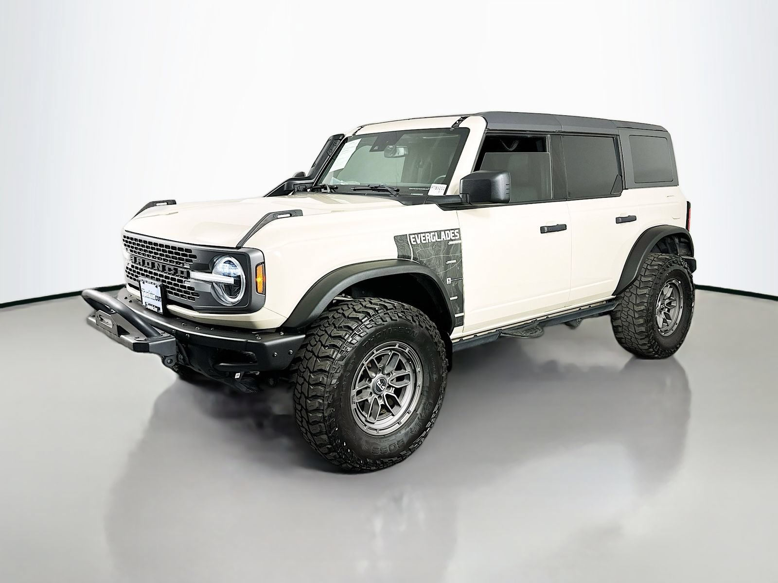 Used 2022 Ford Bronco Everglades AWD/4WD image 3
