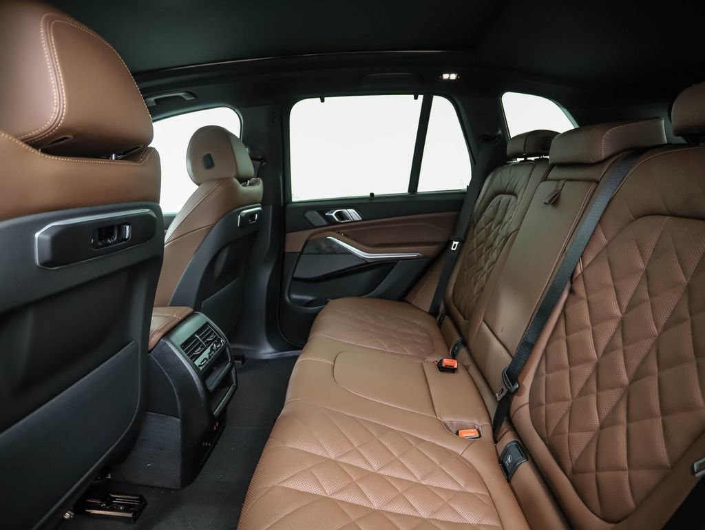 New 2026 BMW X5 xDrive40i w/ Executive Package image 22