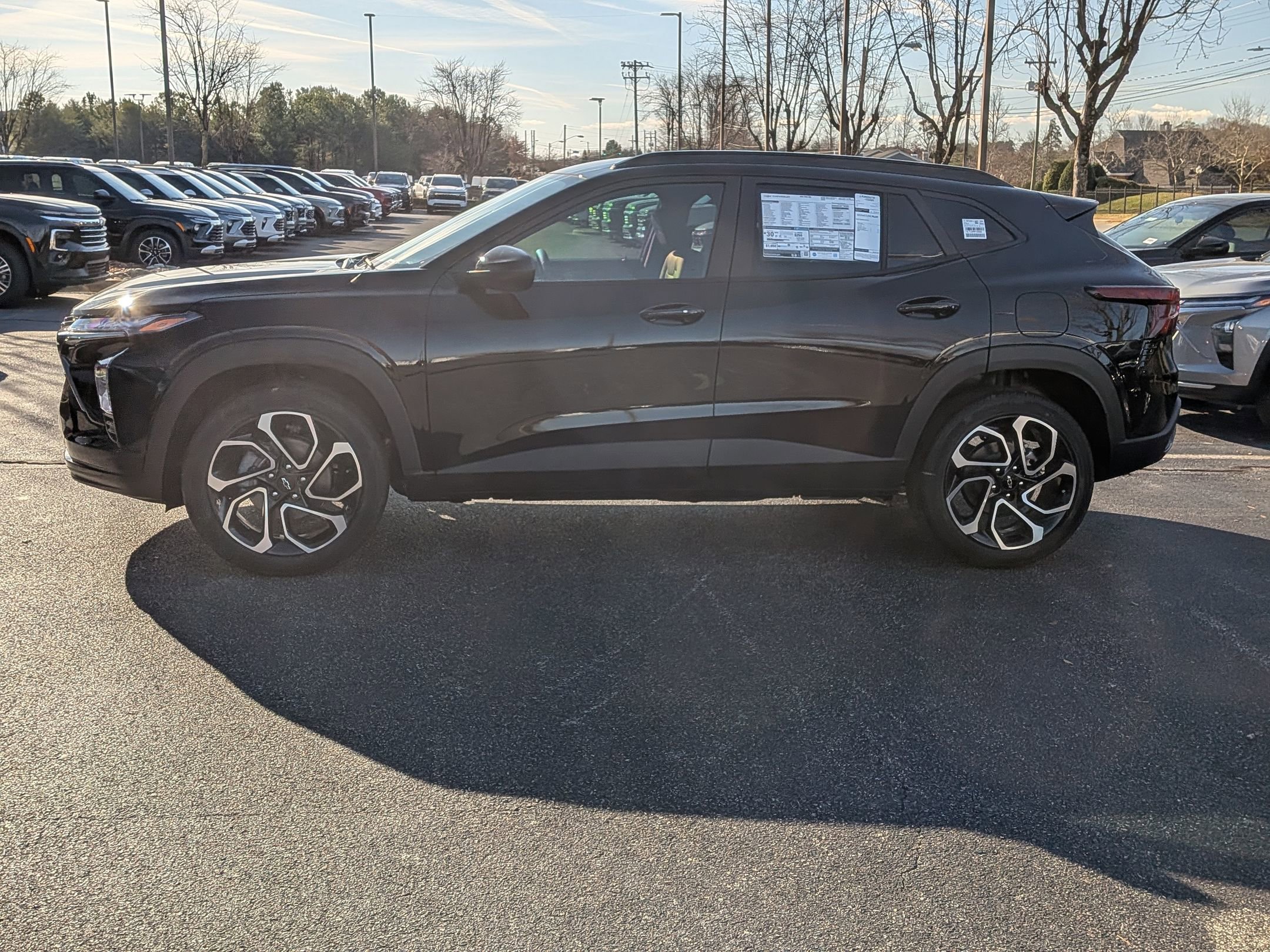 New 2026 Chevrolet Trax RS w/ Driver Confidence Package FWD image 5