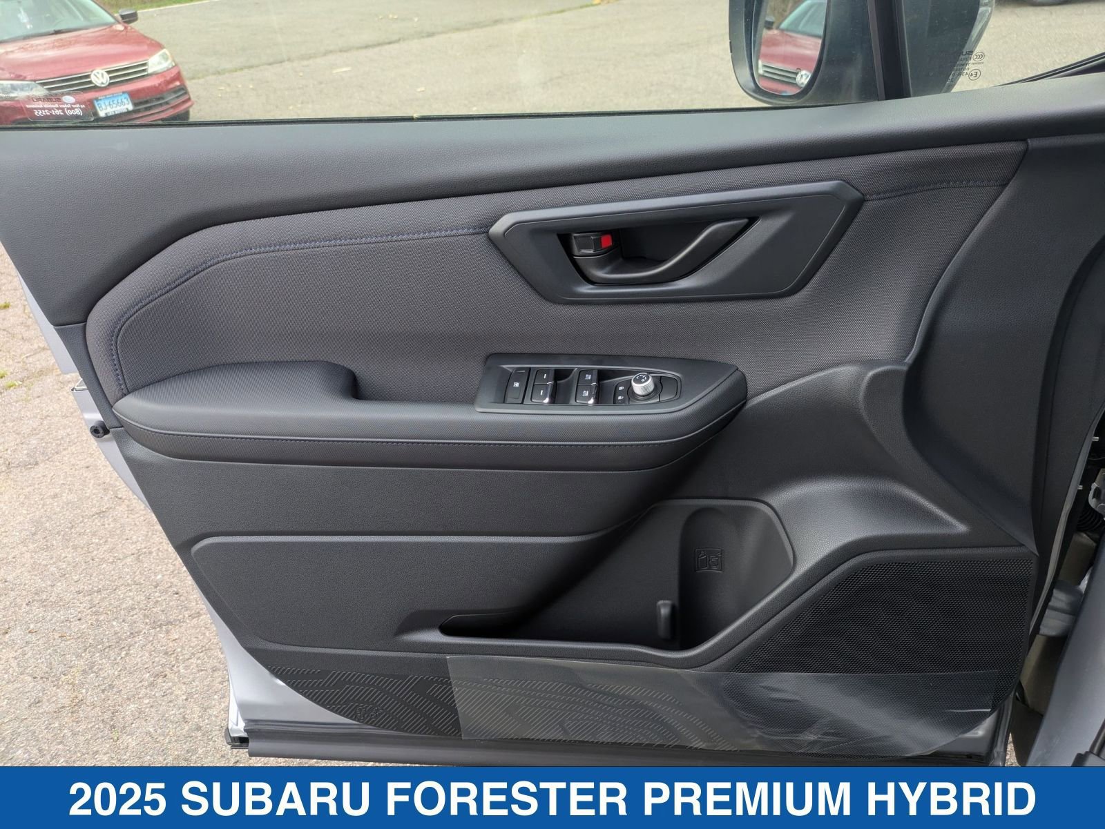 Certified 2025 Subaru Forester Premium AWD/4WD image 12