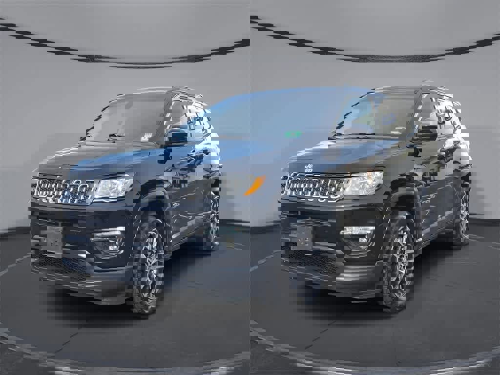 Used 2017 Jeep Compass Latitude w/ Popular Equipment Group