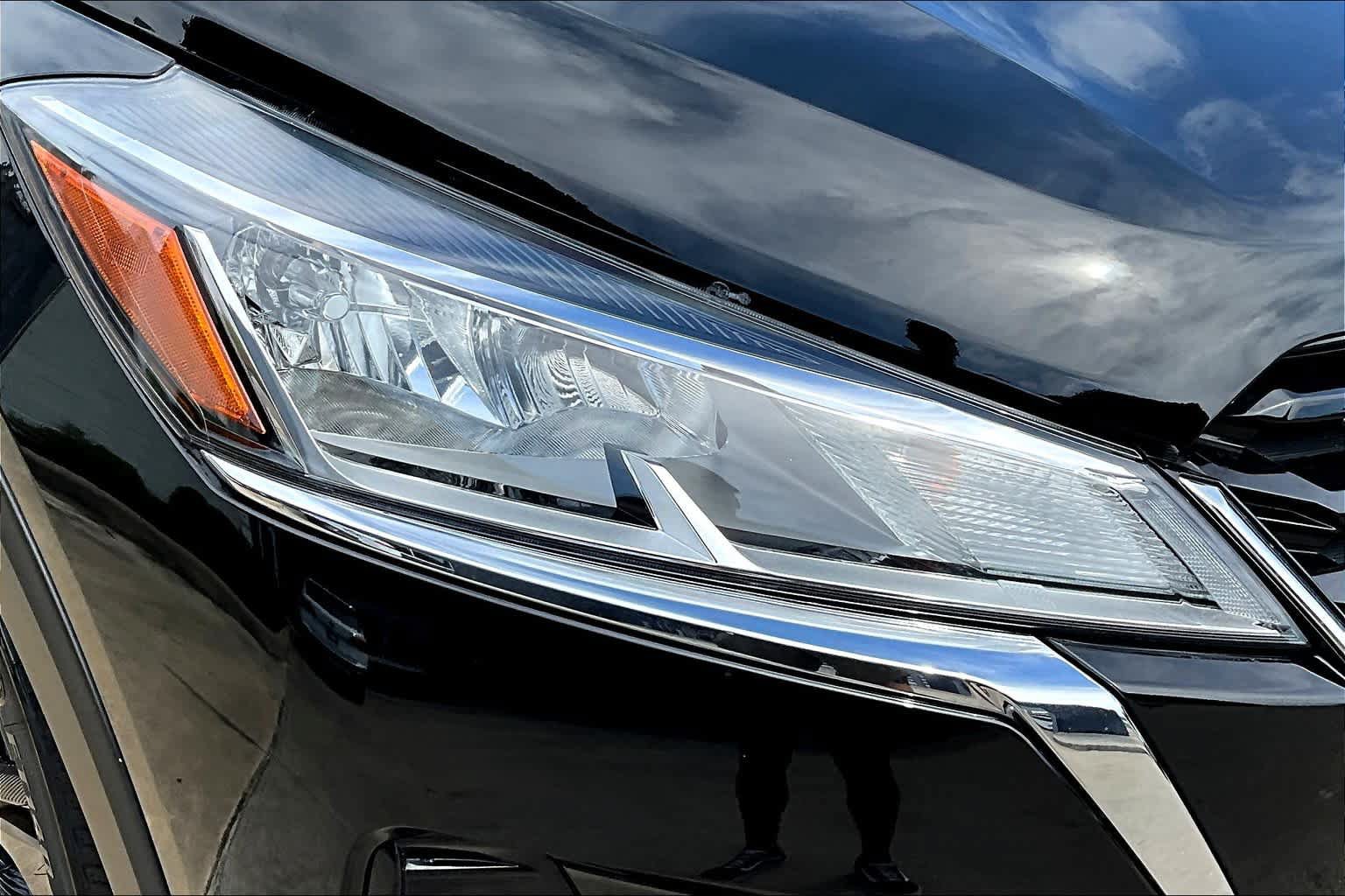 Certified 2024 Nissan Kicks S FWD image 26