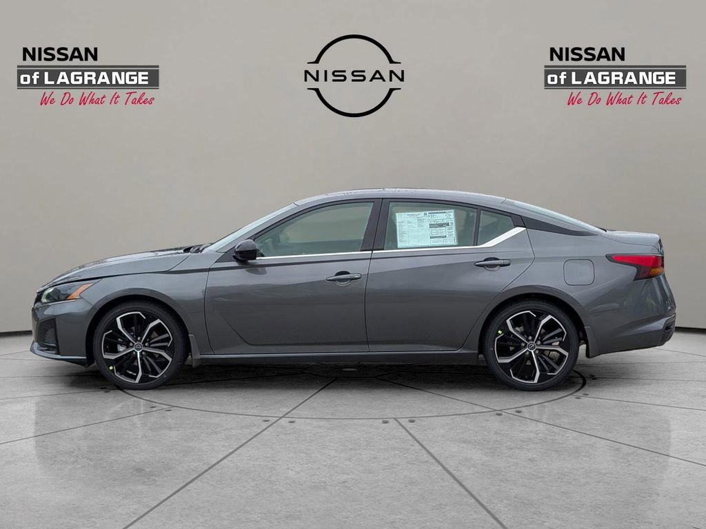 New 2025 Nissan Altima 2.5 SR w/ SR Premium Package image 8
