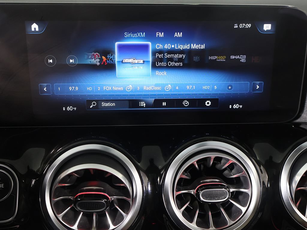 Used 2023 Mercedes-Benz GLA 250 4MATIC w/ Premium Package image 48