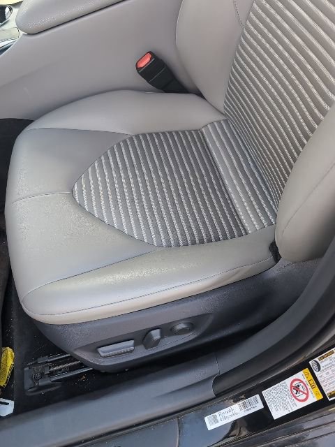 Used 2018 Toyota Camry SE image 13