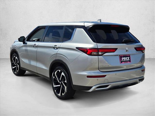 Used 2024 Mitsubishi Outlander SE FWD image 8