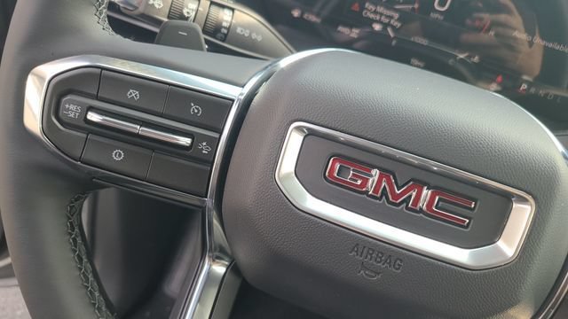 New 2026 GMC Acadia Elevation w/ Black Edition AWD/4WD image 17
