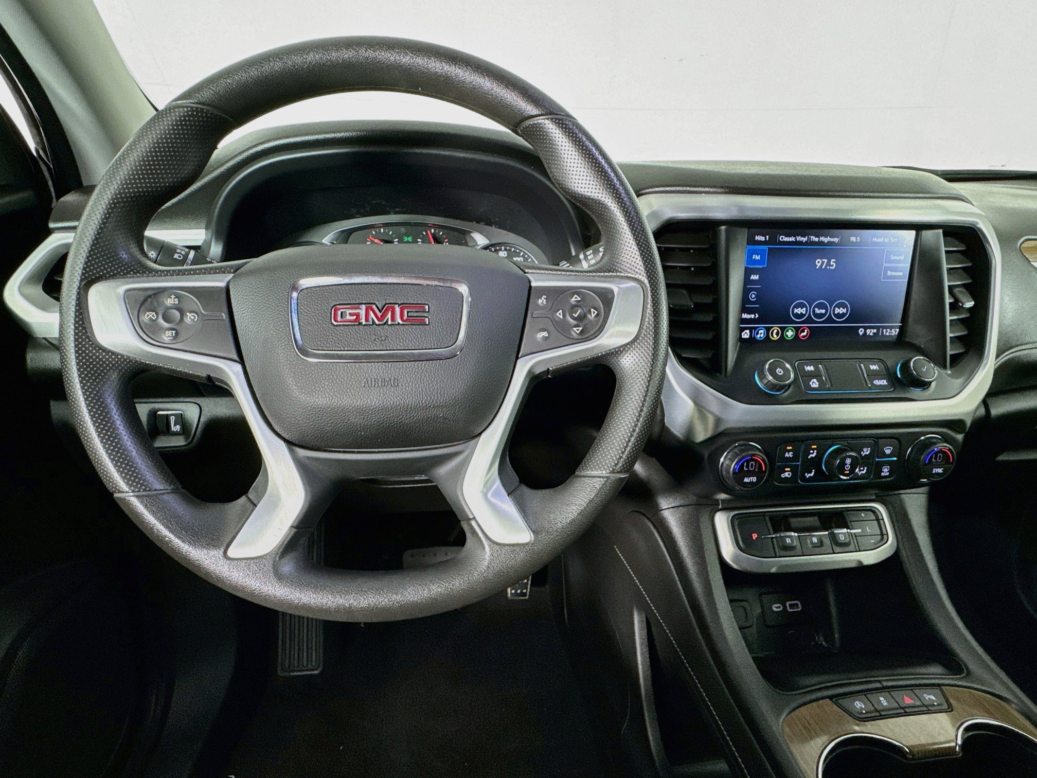 Used 2021 GMC Acadia SLE w/ Elevation Edition FWD image 10
