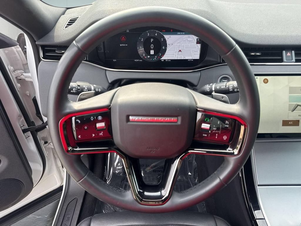 Used 2024 Land Rover Range Rover Evoque S AWD/4WD image 19