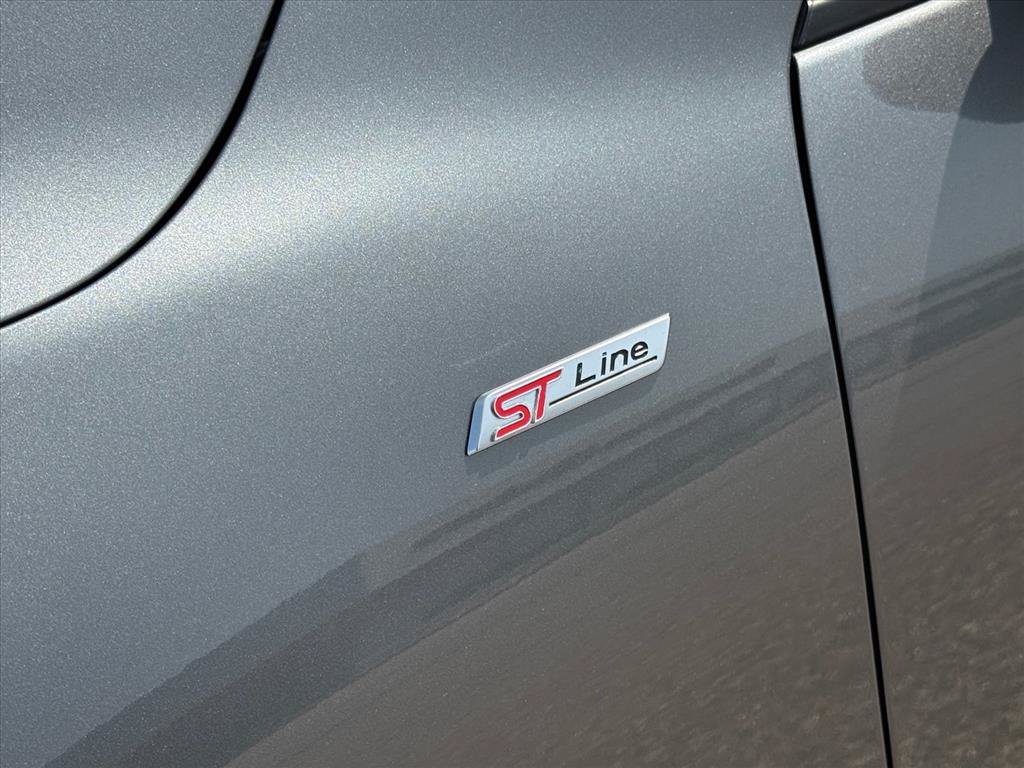 Used 2025 Ford Escape ST-Line FWD image 6
