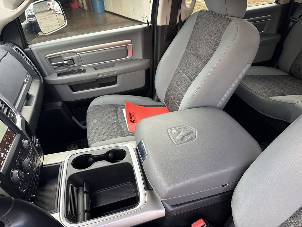 Used 2018 RAM 2500 Big Horn w/ Harvest Edition image 30