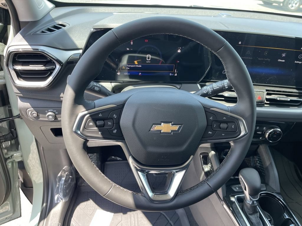New 2026 Chevrolet TrailBlazer LT w/ Convenience Package FWD image 14
