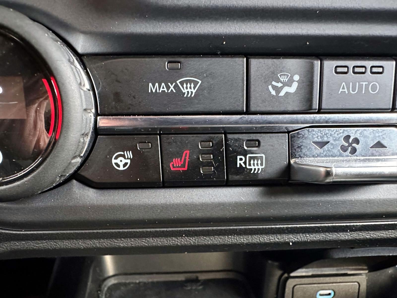 Used 2025 Ford Bronco Outer Banks w/ Sasquatch Package AWD/4WD image 23