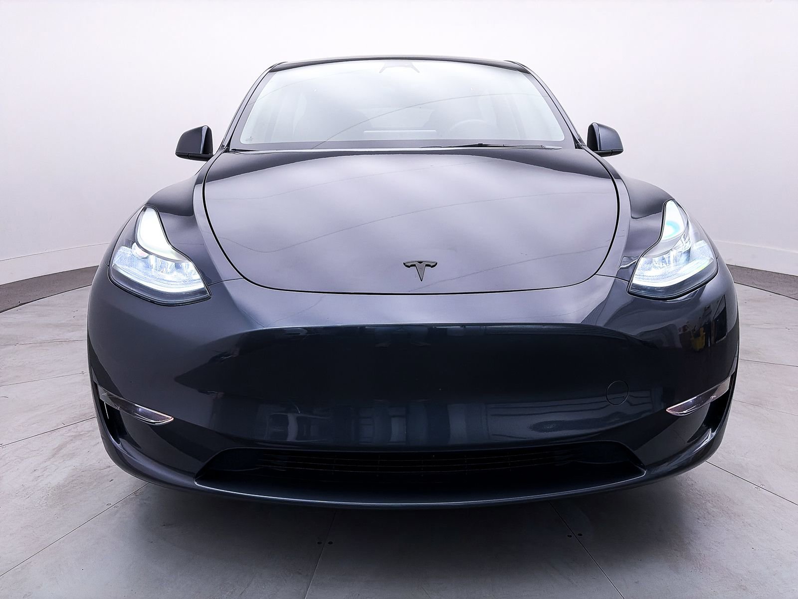 Used 2023 Tesla Model Y Performance image 9
