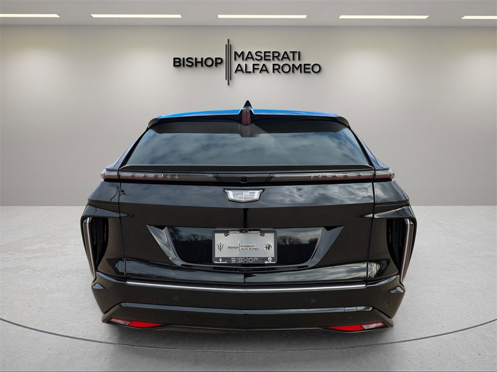 Used 2023 Cadillac Lyriq 2WD image 6