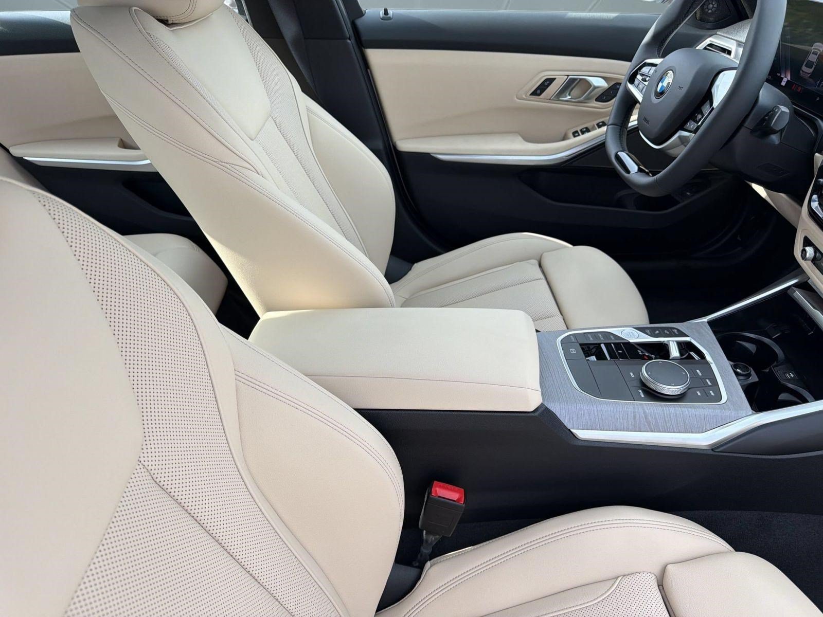 New 2026 BMW 330i Sedan w/ Premium Package RWD image 31