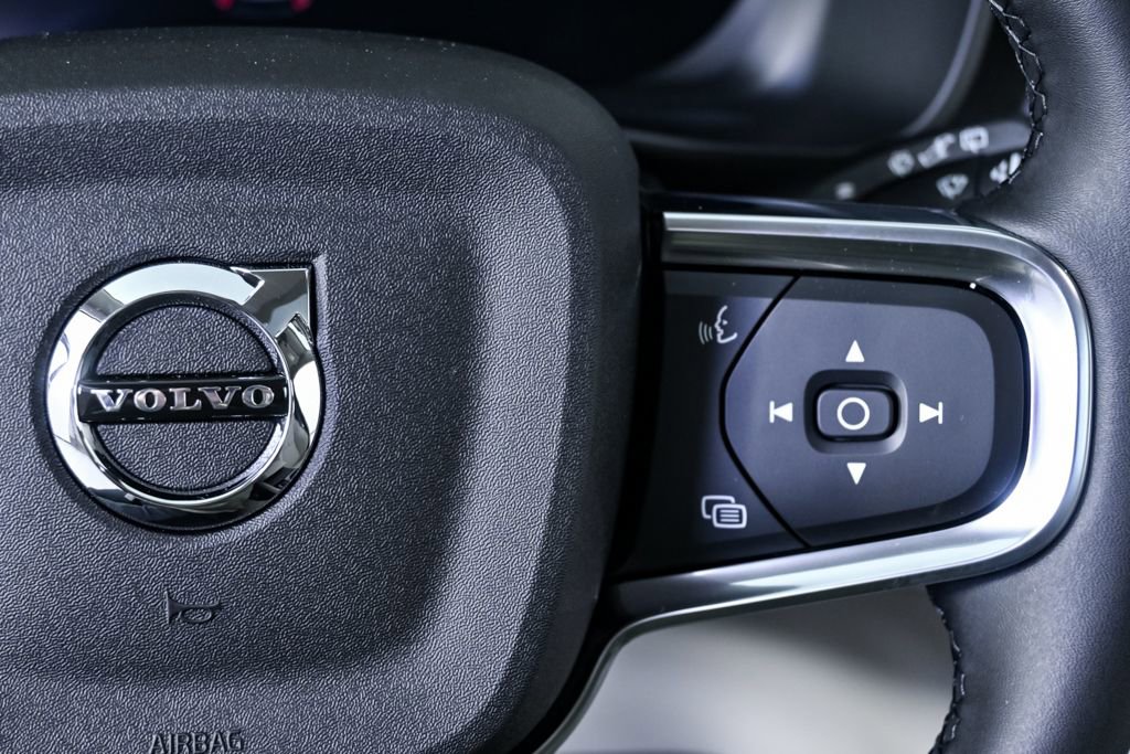 New 2026 Volvo XC40 B5 Plus w/ Protection Package Premier image 10