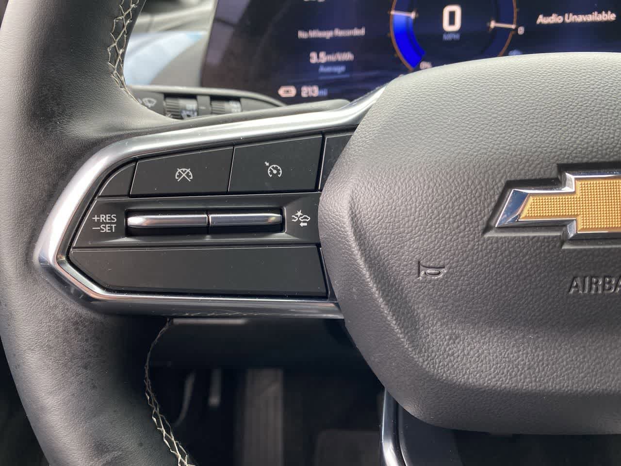 Used 2025 Chevrolet Equinox EV LT w/ Convenience Package FWD image 20