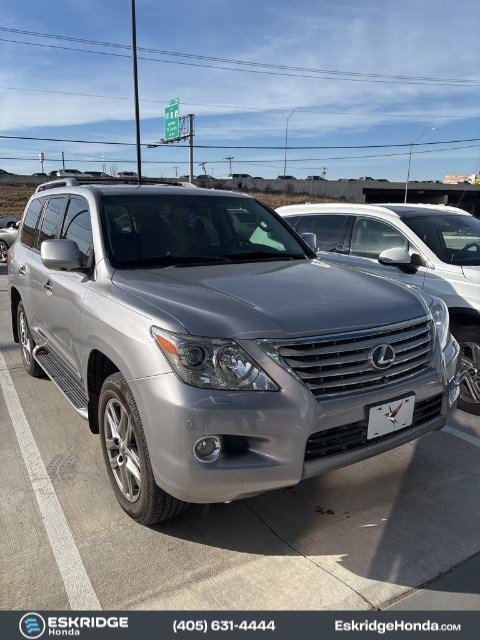 Used 2009 Lexus LX 570 4WD image 2