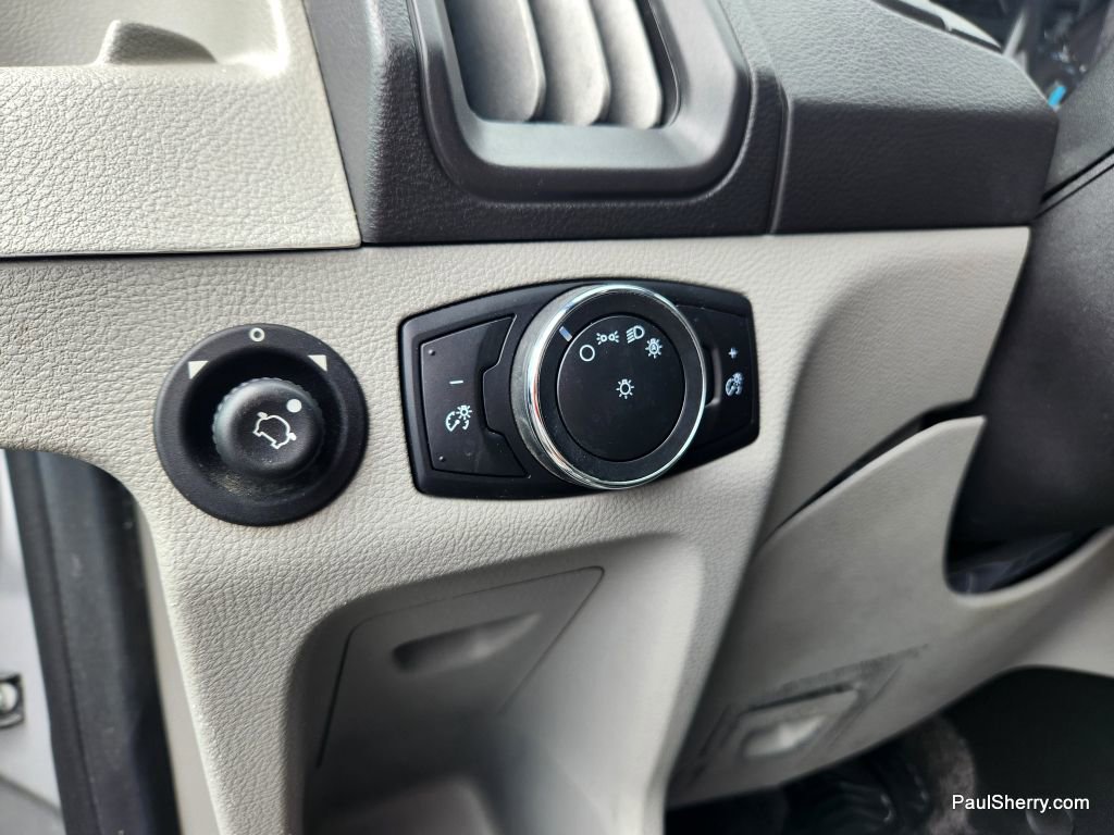 Used 2017 Ford Transit 150 XLT image 18