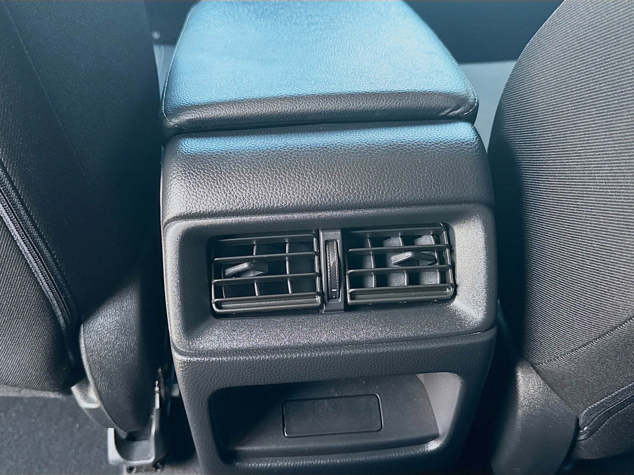 Used 2024 Honda CR-V LX image 22